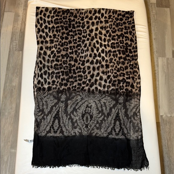Charlotte Russe Bundle 2 Swim Coverup Sarongs/Scarves Cheetah Print and Black - Picture 1 of 10